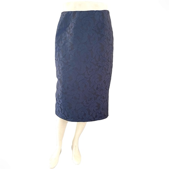 Coldwater Creek Dresses & Skirts - Cold water Creek Navy Blue Women's Skirt in size 6